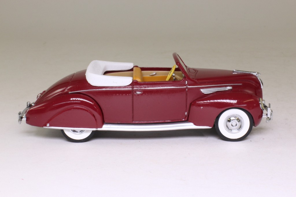 Matchbox Collectibles YY064/B; 1938 Lincoln Zephyr Convertible; Open Top, Dark Red